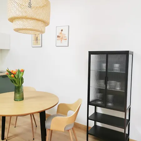 Atlas No2 With Free Parking And Ac